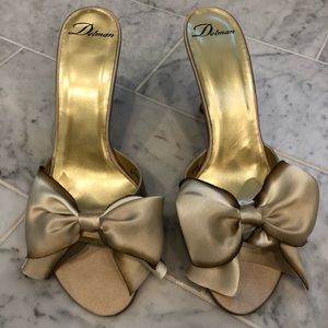 Delman champagne satin slide